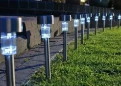 LED Aurinkokennolamppu LED/2V IP44 Mattakromi