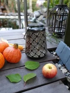 LED-aurinkokennovalo LINDA 1xE27/1,2V IP44